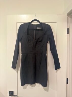 Black Long-Sleeve Sweetheart Neck Mini Dress